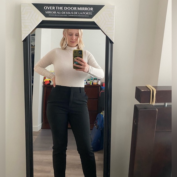 Long Sleeve Ribbed Turtleneck - Picture 4 of 4